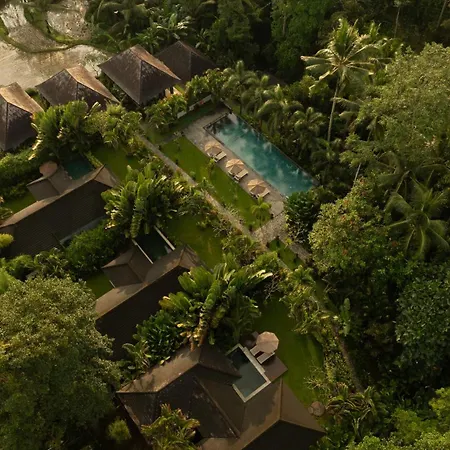 Suara Air Villas